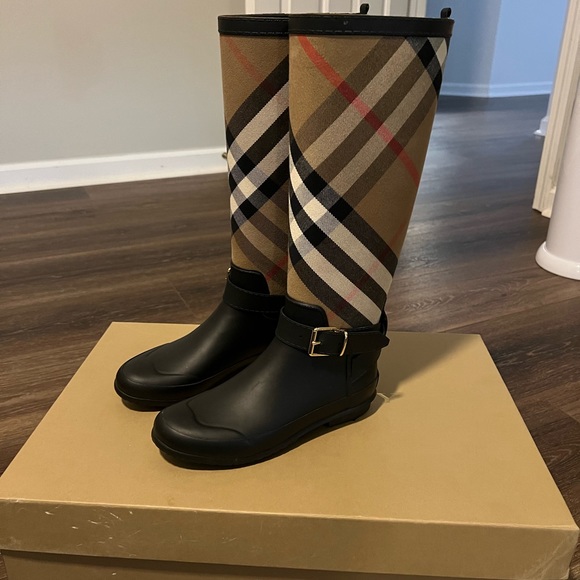 Burberry Rain Boots - Picture 2 of 8